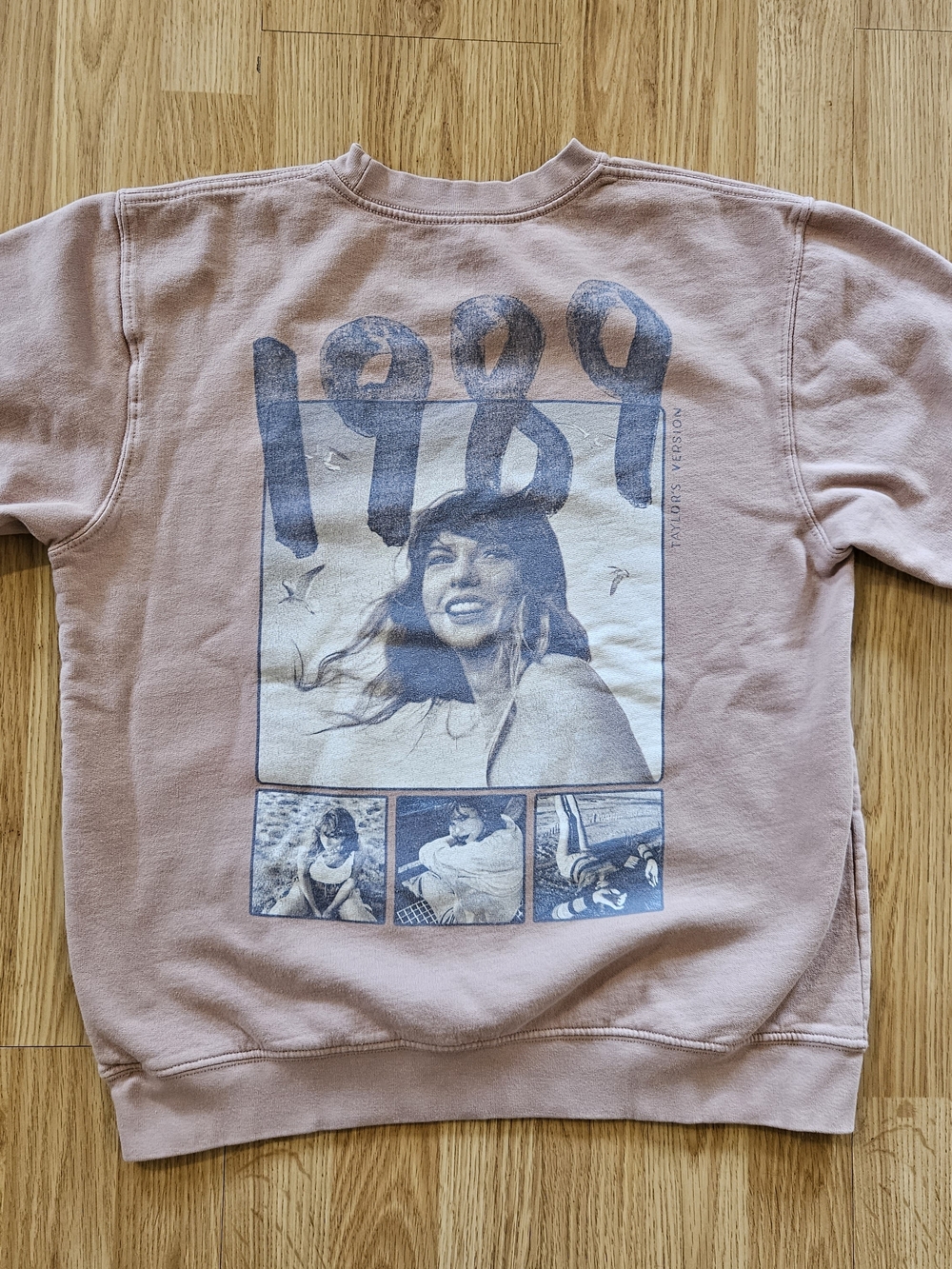 Taylor Swift 1989 Large Backside Graphic Pullover Sweatshirt - Dusty Pink Size M